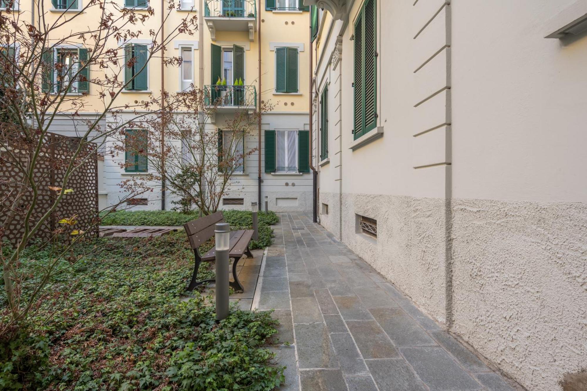 We Home - Premuda Boutique, Milano Bagian luar foto